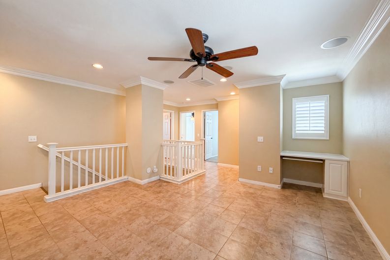 Photo 19 of 26 of 29202 Cowboy Ct, Valencia, CA