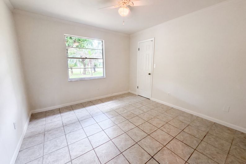 Photo 11 of 21 of 6854 Holly Hill Rd, Melrose, FL