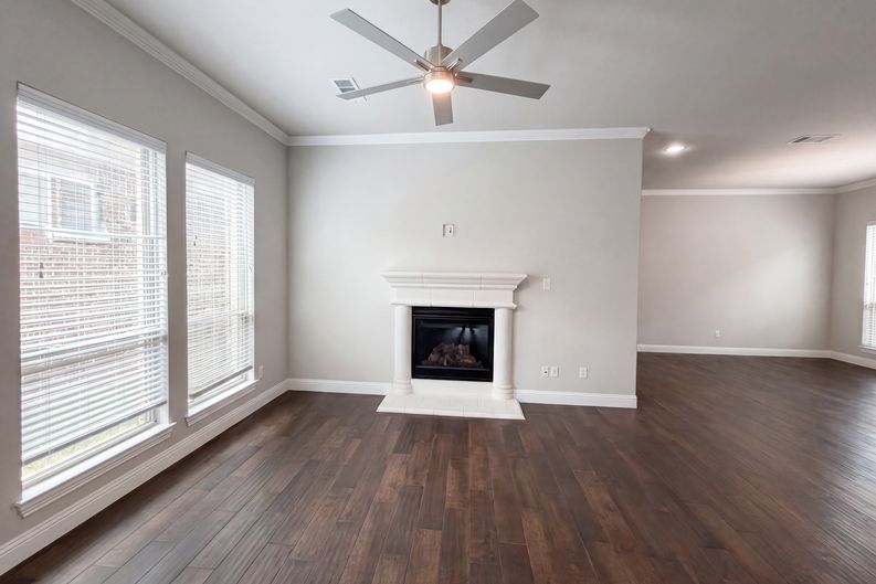 Photo 3 of 20 of 17628 Bottlebrush Dr, Dallas, TX