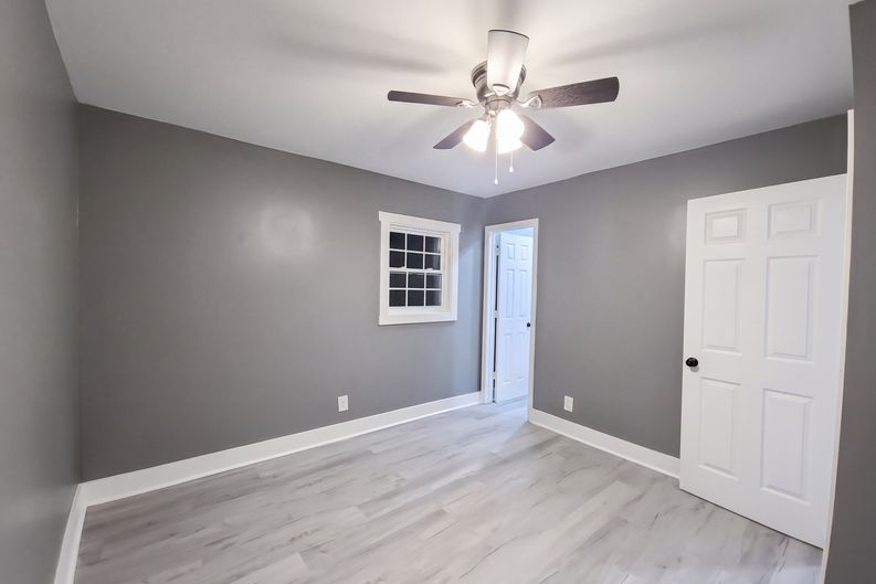 Photo 4 of 14 of 4727 Elkan Ave, Macon, GA