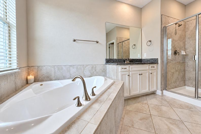 Photo 21 of 34 of 6244 English Hollow Rd, Tampa, FL