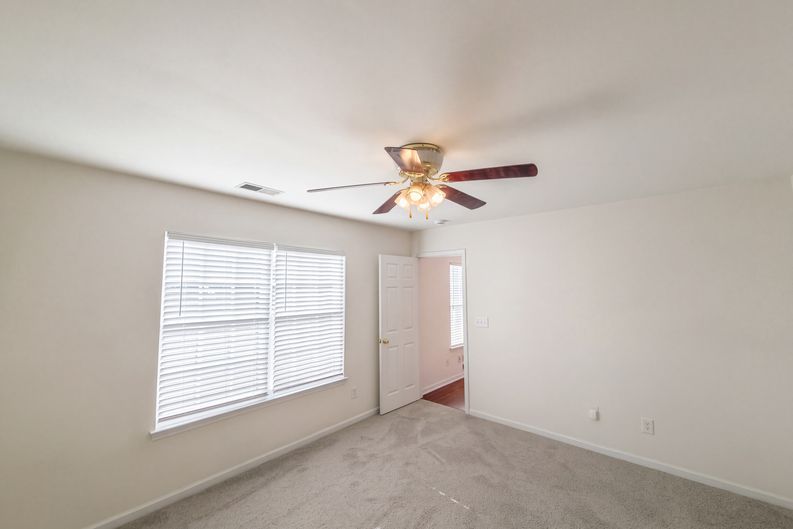 Photo 4 of 18 of 223 Gumtree Dr, Kannapolis, NC