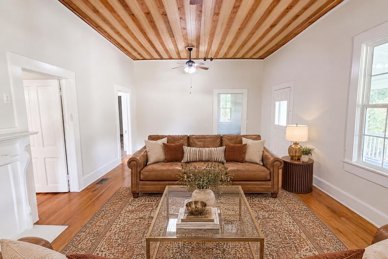Photo 3 of 29 of 289 Almon Rd, Covington, GA