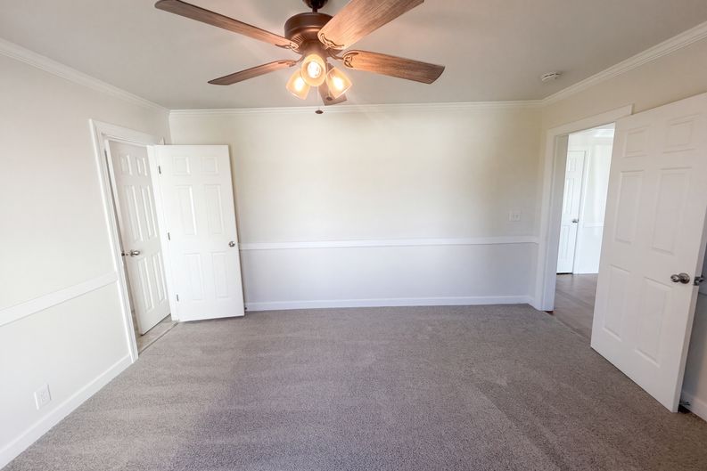 Photo 4 of 22 of 2549 Ossipee Front St, Elon, NC