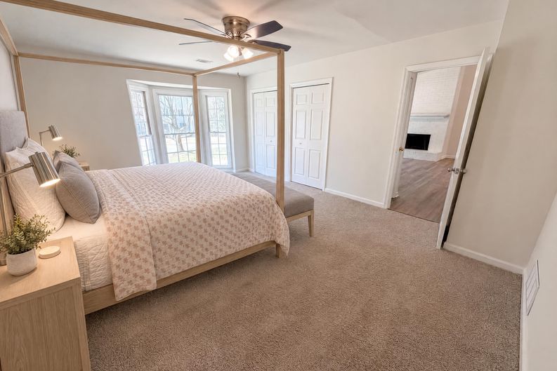 Photo 11 of 18 of 5003 Henson Dr SW, Mableton, GA