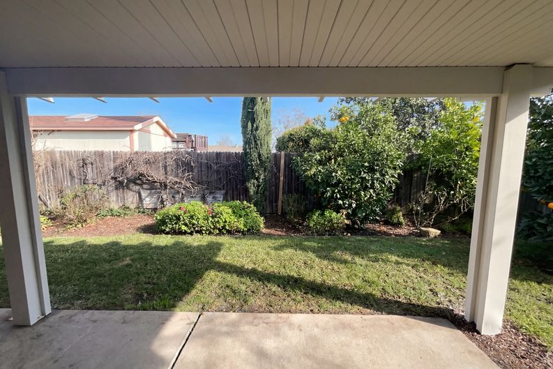 Photo 7 of 28 of 4744 Ponderay Ln, Sacramento, CA