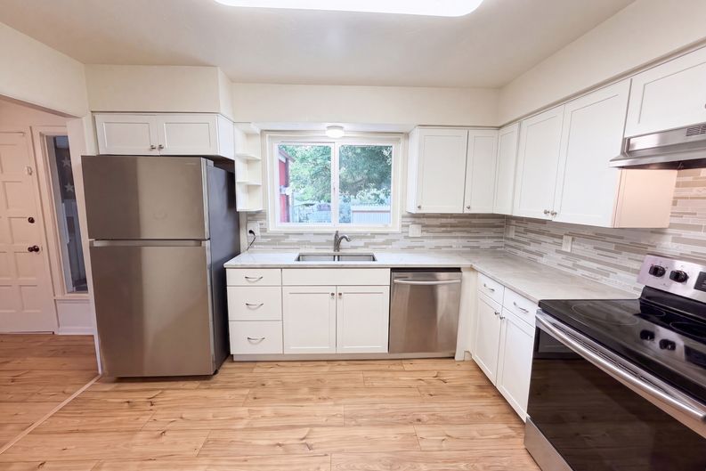 Photo 6 of 29 of 3352 W Aksarben Ave, Littleton, CO