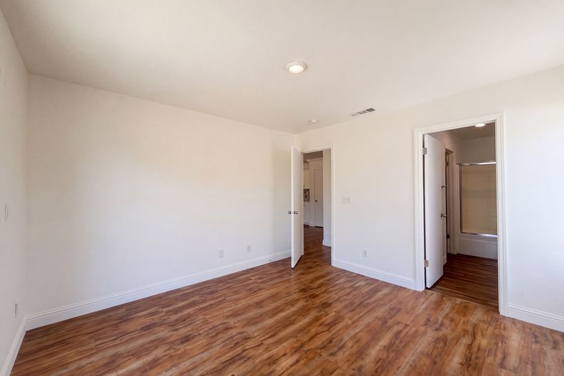 Photo 4 of 39 of 8460 Orchard Creek Way, Elk Grove, CA