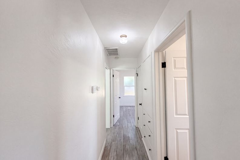 Photo 19 of 41 of 719 N Crescent Ave, Lodi, CA