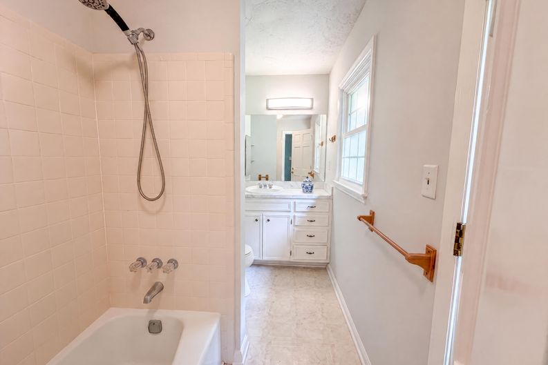 Photo 18 of 34 of 2310 McEachern School Rd, Powder Springs, GA