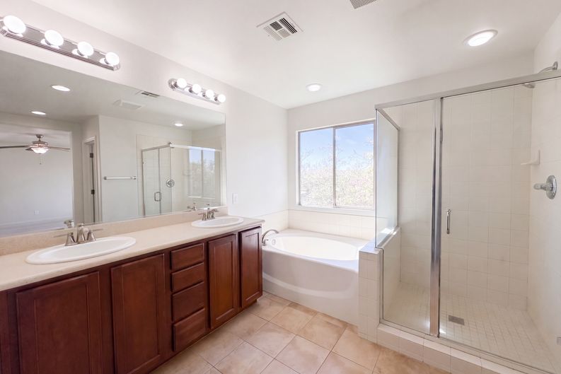 Photo 12 of 32 of 7319 Pepperbox Ave, Las Vegas, NV