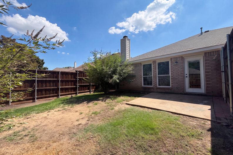 Photo 13 of 15 of 6312 Candletree Ln, McKinney, TX