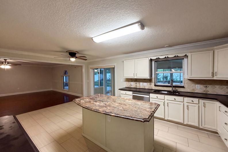 Photo 7 of 26 of 3312 White Blossom Ln, Clermont, FL