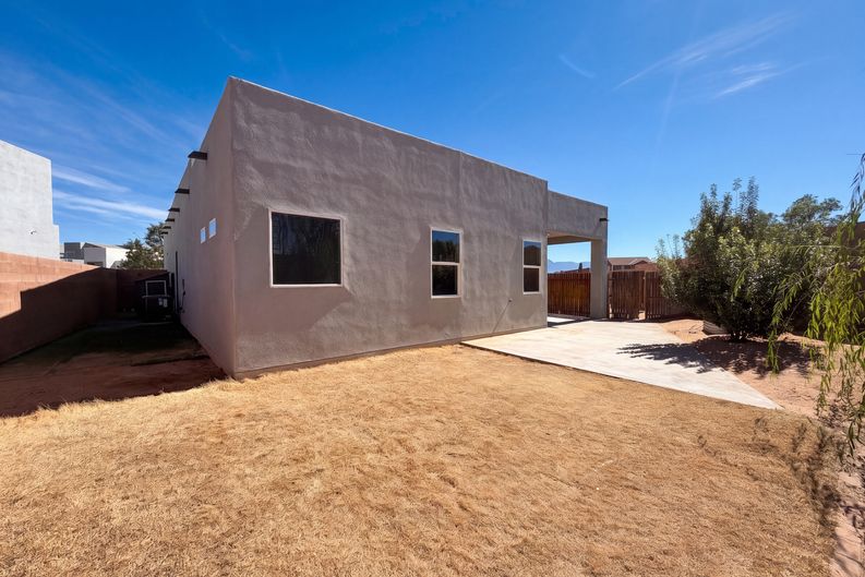 Photo 5 of 23 of 2437 Lynn Rd SE, Rio Rancho, NM