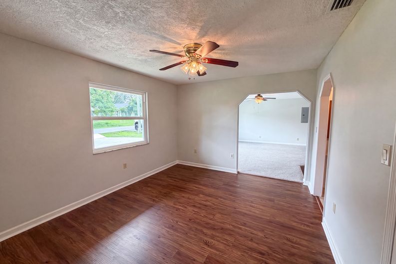 Photo 6 of 21 of 466 Leland Dr, Deltona, FL