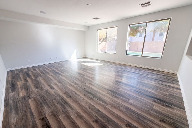 Photo 3 of 64 of 15033 W Aster Dr, Surprise, AZ