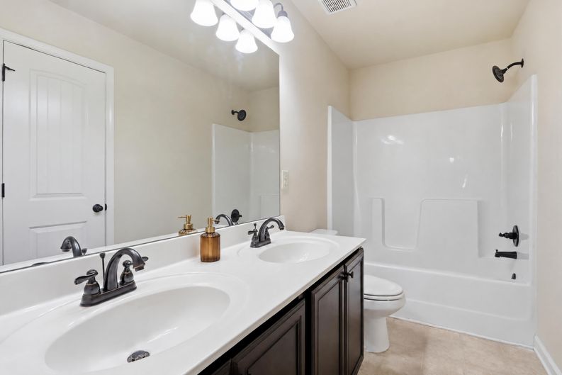 Photo 29 of 44 of 157 Ashbury Cir, Dallas, GA