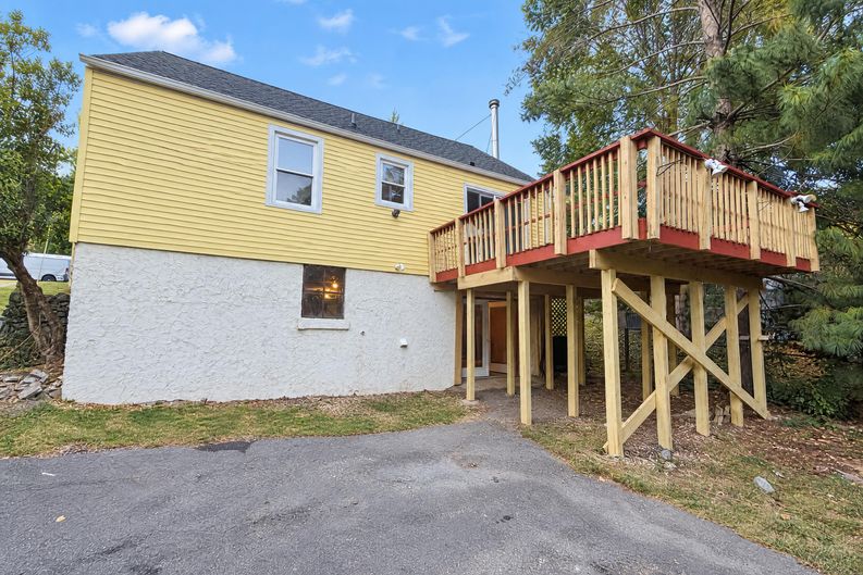 Photo 5 of 16 of 1315 Saturn Dr, Nashville, TN