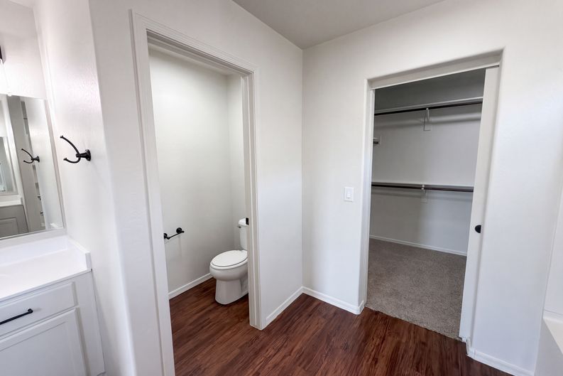 Photo 18 of 68 of 5416 W Albeniz Pl, Phoenix, AZ