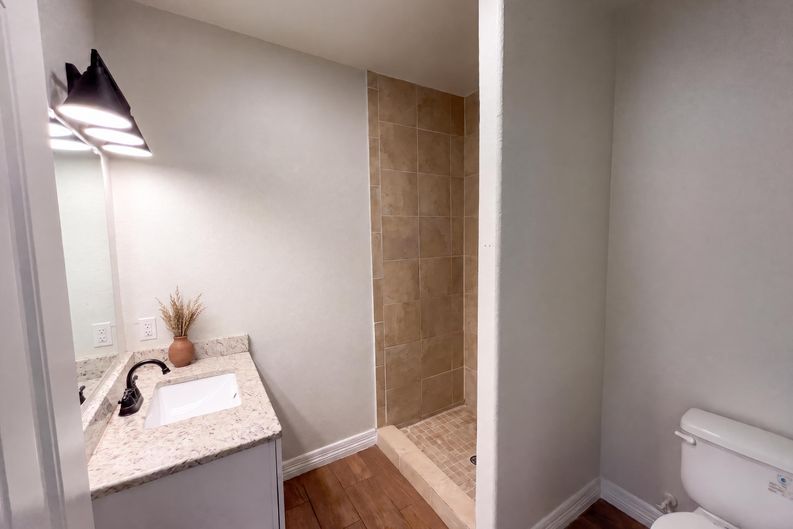 Photo 11 of 18 of 102 Bowdoin St, San Antonio, TX