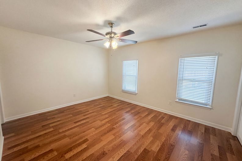 Photo 9 of 15 of 5621 Split Oak Way, Raleigh, NC