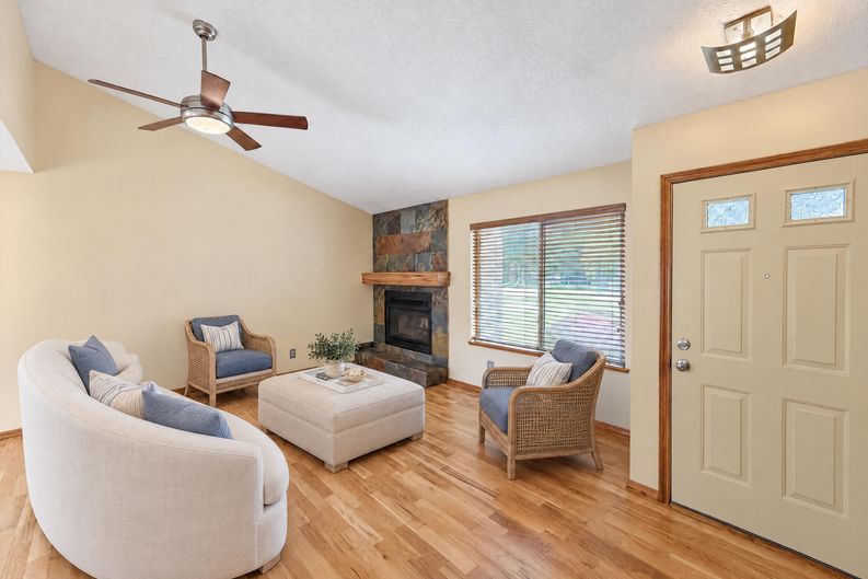 Photo 3 of 25 of 4423 S Elati St, Englewood, CO