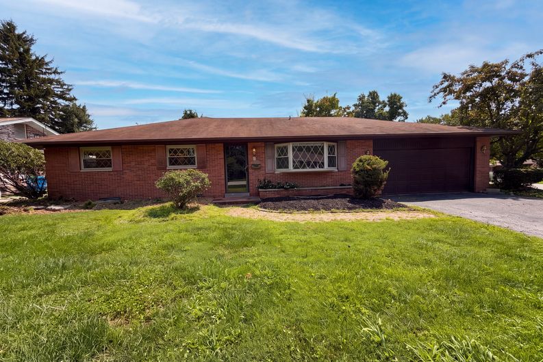 Photo 22 of 25 of 209 Dana Dr, Collinsville, IL