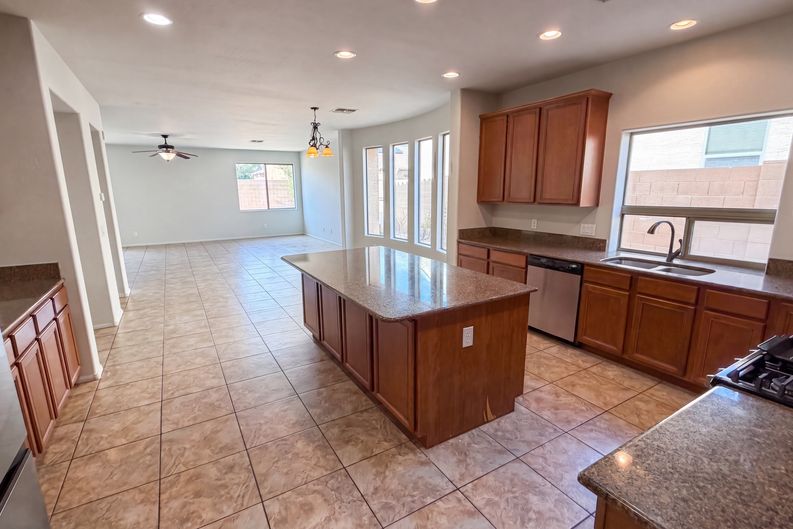 Photo 20 of 47 of 17641 W Valentine St, Surprise, AZ