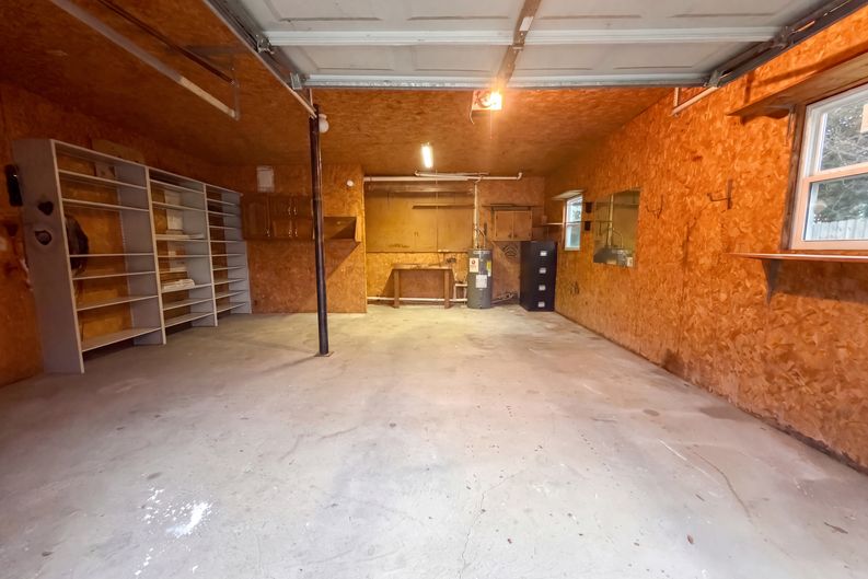 Photo 17 of 22 of 4552 Fall City Rd, Jasper, AL
