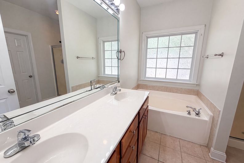 Photo 10 of 16 of 4336 N Greg Allen Way, Oxford, NC