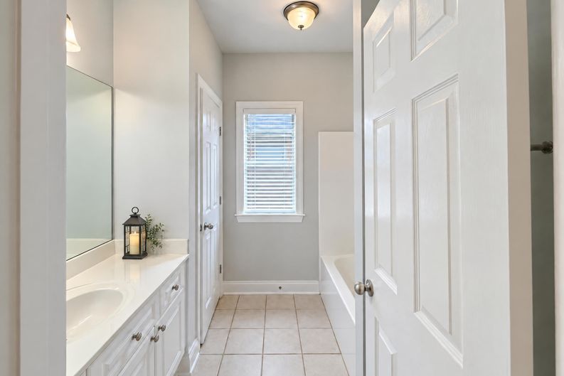 Photo 16 of 24 of 4203 Old Cahaba Pkwy, Helena, AL