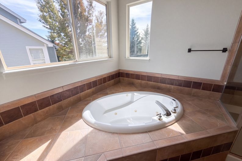 Photo 24 of 52 of 660 Stonemont Ct, Castle Pines, CO
