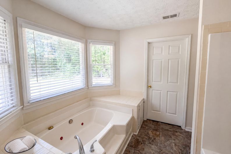 Photo 14 of 22 of 213 Carl Parker Rd, Hampton, GA