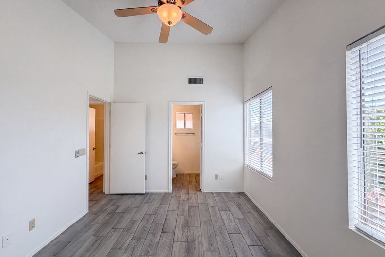 Photo 11 of 20 of 1842 E Riviera Dr, Chandler, AZ