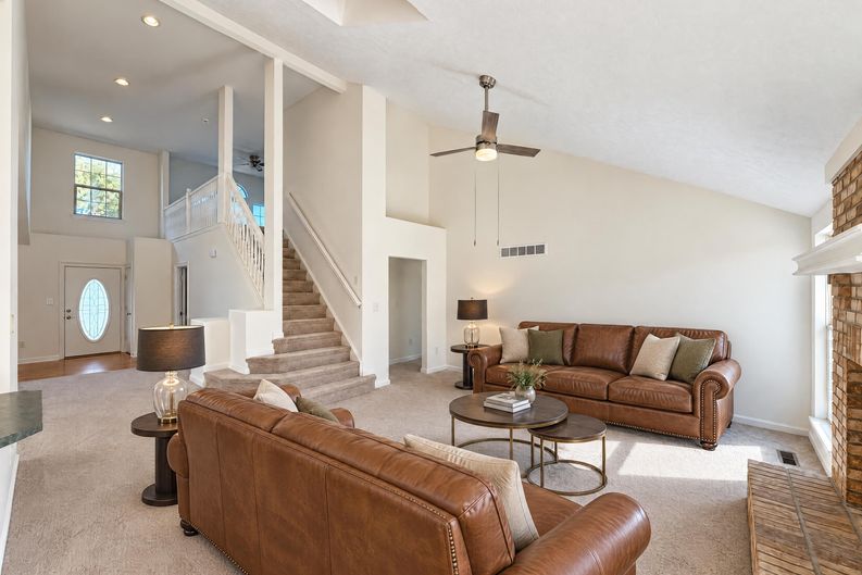 Photo 5 of 28 of 9113 Tenor Way, Indianapolis, IN