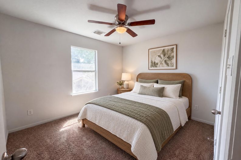 Photo 12 of 21 of 3911 Teal Vista Ct, Fresno, TX