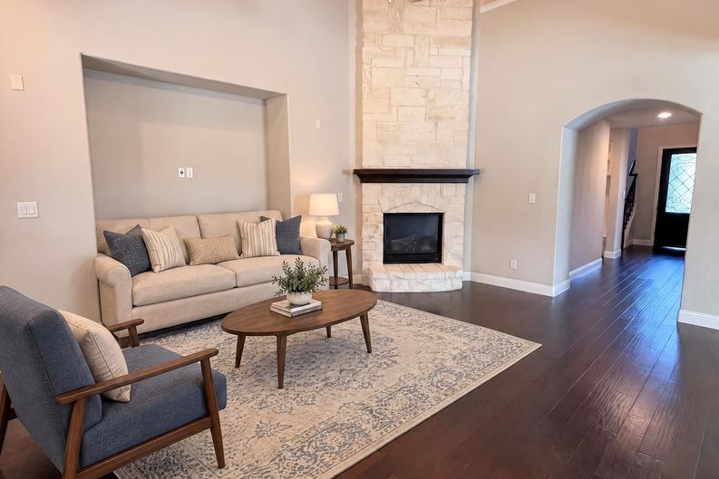 Photo 3 of 31 of 9920 Pikes Peak Pl, Little Elm, TX