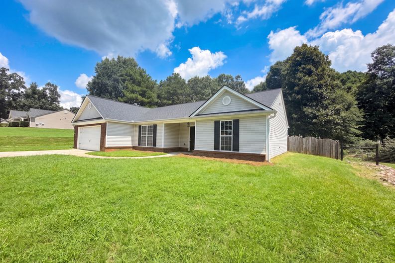 Photo 22 of 25 of 2506 Marixa Dr, Statham, GA