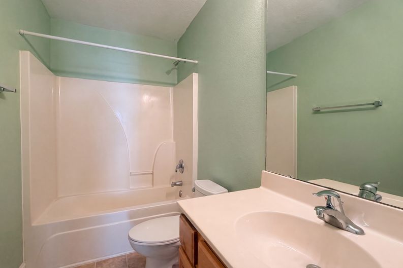 Photo 15 of 23 of 1750 Wilburn Park Ln NW, Charlotte, NC