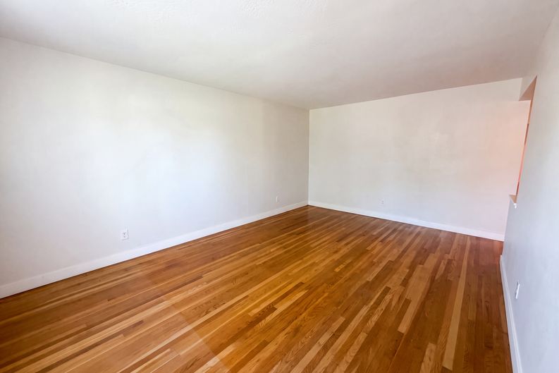 Photo 9 of 27 of 9630 Beachwood Dr, Orangevale, CA