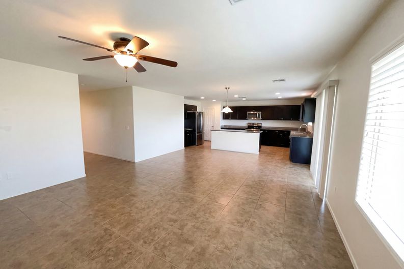 Photo 6 of 19 of 11600 W Granville Dr, Marana, AZ