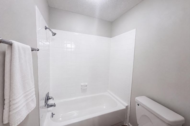 Photo 15 of 19 of 4918 Denise Ave, Lakeland, FL