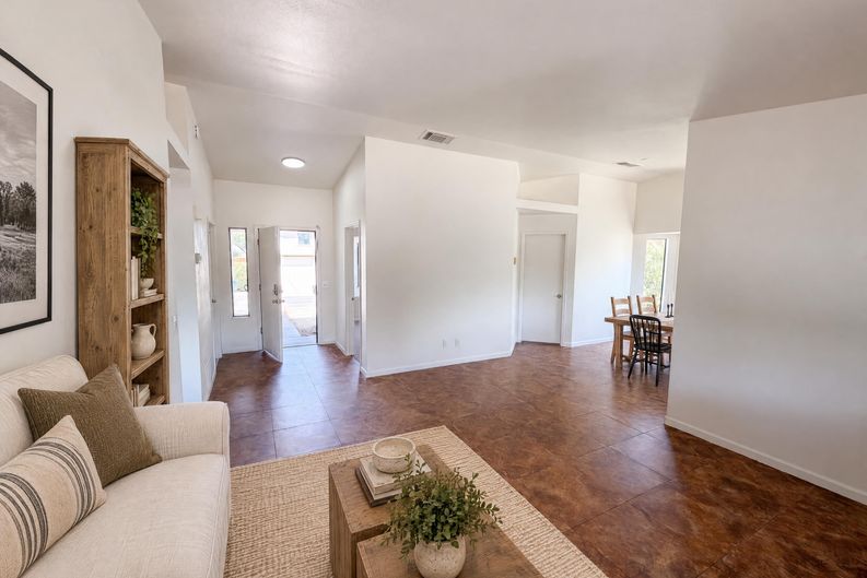 Photo 8 of 18 of 5840 N Belbrook Dr, Tucson, AZ