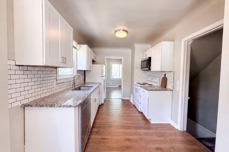 Photo 13 of 20 of 6455 Norborne Ave, Dearborn Heights, MI