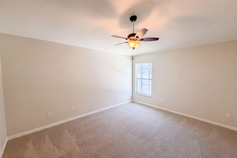 Photo 10 of 19 of 10080 Tolman Dr, Hudson, FL