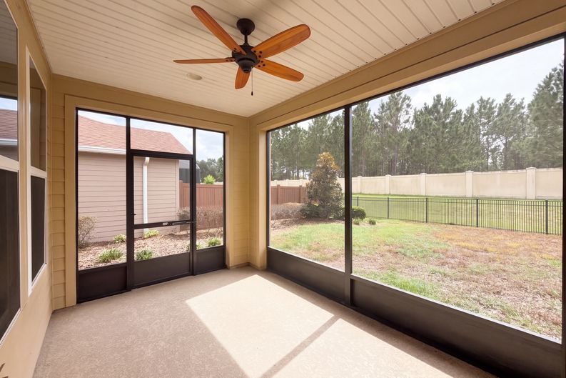 Photo 20 of 25 of 394 Alcove Dr, Groveland, FL