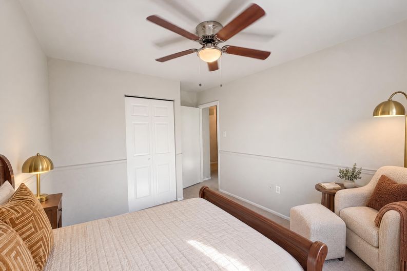 Photo 9 of 27 of 8303 Snowden Oaks Pl, Laurel, MD