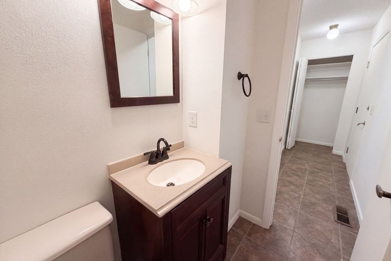 Photo 12 of 26 of 3075 E Long Cir S, Centennial, CO