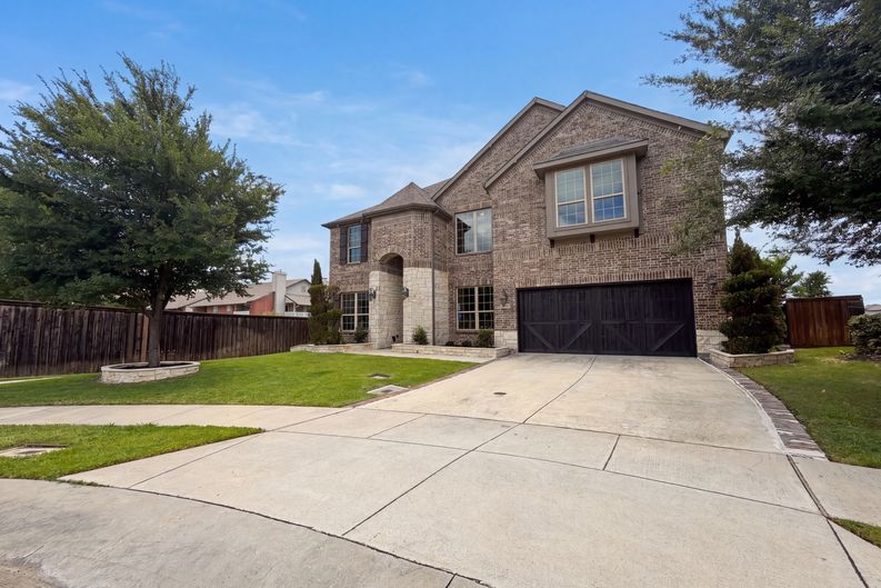 Photo 37 of 42 of 7221 Durand Dr, Irving, TX