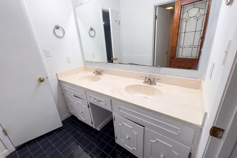 Photo 11 of 24 of 502 Bradley Ave, Bay Minette, AL